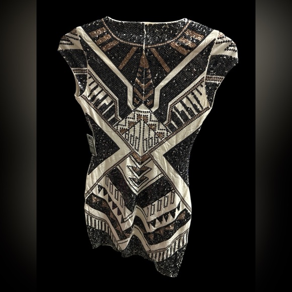 Express Sequin Dress - Aztec Deco print - Picture 7 of 12